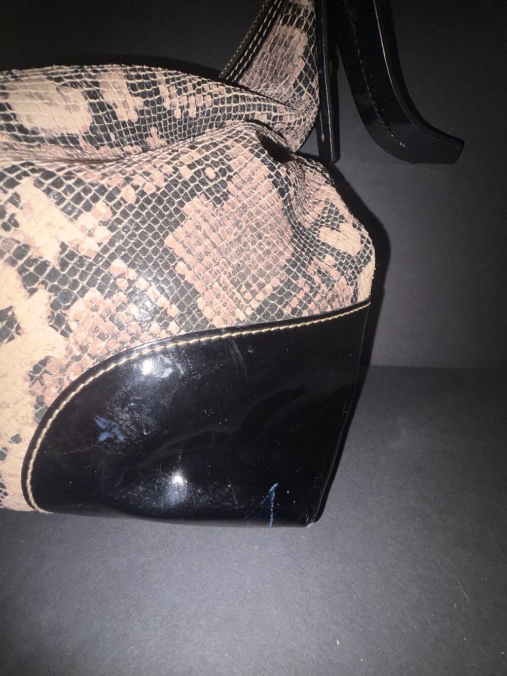 Dooney and Bourke Nikki Python Patent Leather Hobo Brown/Tan/Black - Picture 5 of 10